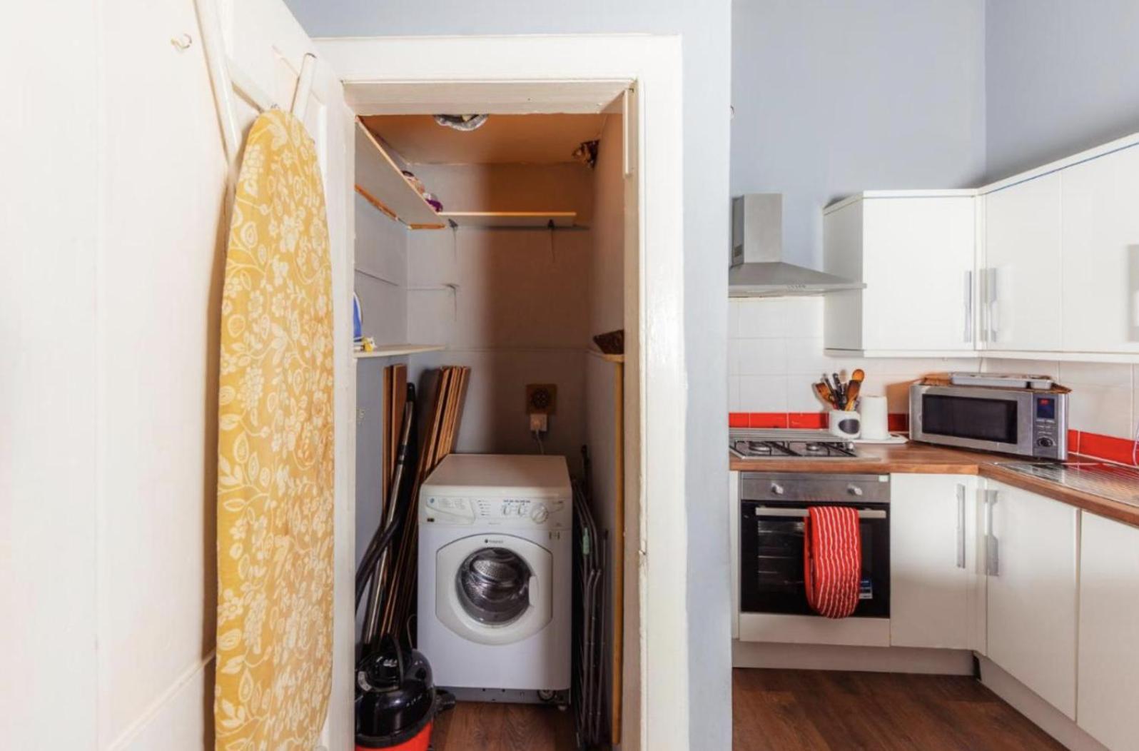 Warm Apartment By Holyrood Palace! 爱丁堡 外观 照片